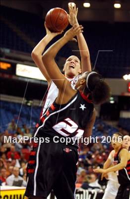 Thumbnail 3 in Troy vs. Carondelet (CIF State D2 Final) photogallery.