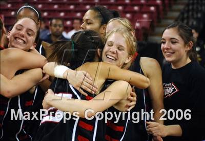 Thumbnail 3 in Troy vs. Carondelet (CIF State D2 Final) photogallery.