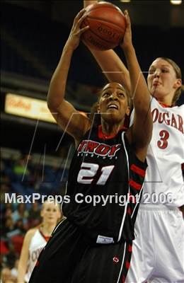 Thumbnail 1 in Troy vs. Carondelet (CIF State D2 Final) photogallery.