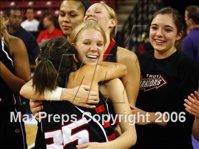 Thumbnail 2 in Troy vs. Carondelet (CIF State D2 Final) photogallery.