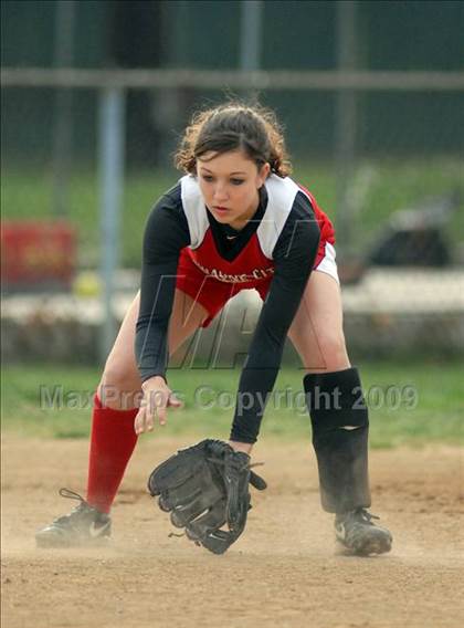 Thumbnail 3 in Wayne City @ Benton photogallery.