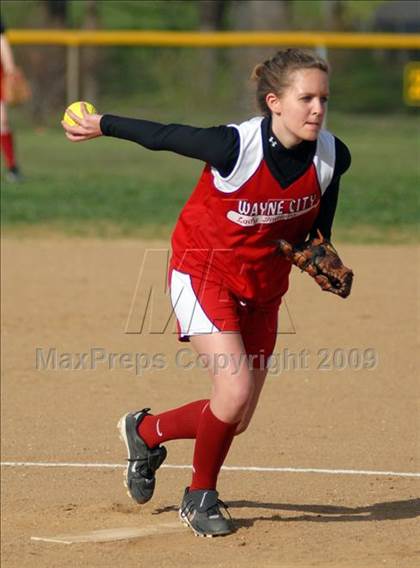 Thumbnail 2 in Wayne City @ Benton photogallery.