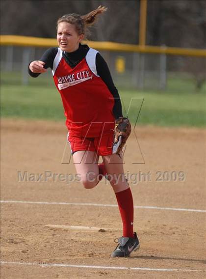 Thumbnail 1 in Wayne City @ Benton photogallery.