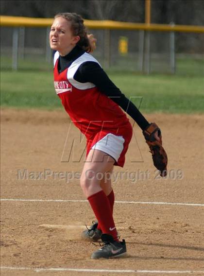 Thumbnail 1 in Wayne City @ Benton photogallery.