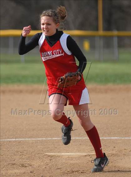 Thumbnail 2 in Wayne City @ Benton photogallery.