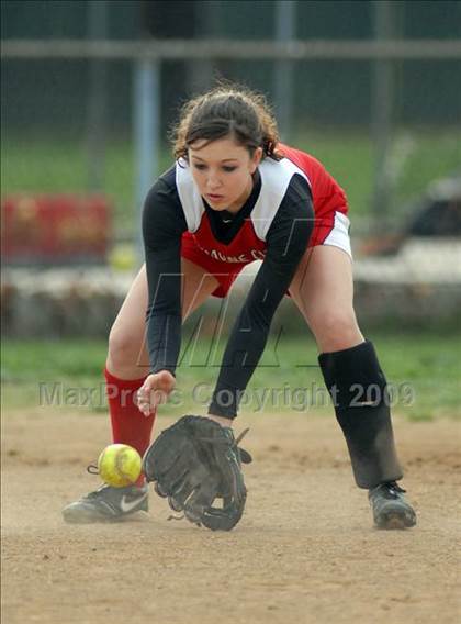 Thumbnail 1 in Wayne City @ Benton photogallery.