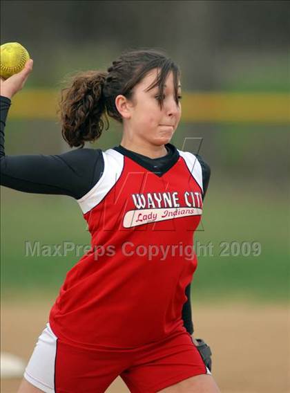 Thumbnail 2 in Wayne City @ Benton photogallery.