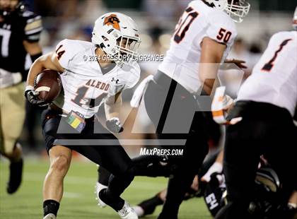Thumbnail 3 in Aledo vs Fossil Ridge photogallery.
