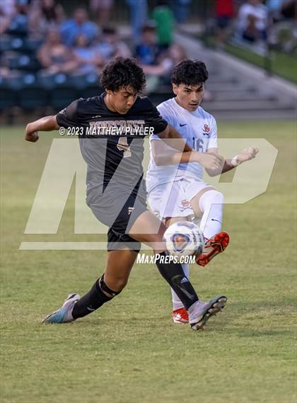 Thumbnail 3 in Southern Lee vs. Pinecrest (Battle for the Bell - Final) photogallery.