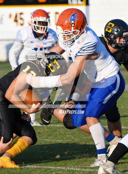 Thumbnail 1 in Hanahan @ Dillon (SCHSL Class AAA First Round Playoff) photogallery.