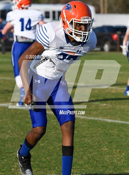 Thumbnail 2 in Hanahan @ Dillon (SCHSL Class AAA First Round Playoff) photogallery.