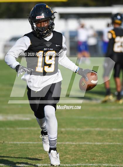 Thumbnail 2 in Hanahan @ Dillon (SCHSL Class AAA First Round Playoff) photogallery.