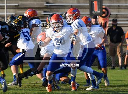 Thumbnail 3 in Hanahan @ Dillon (SCHSL Class AAA First Round Playoff) photogallery.