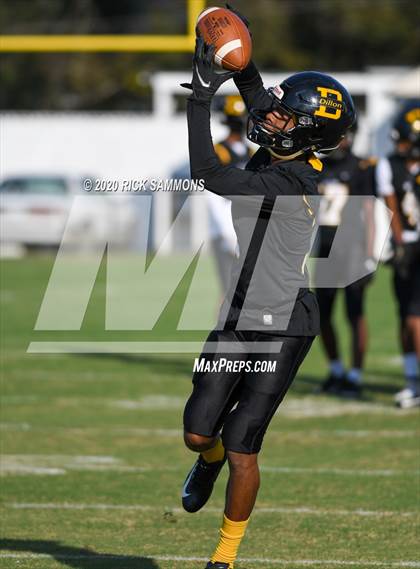 Thumbnail 3 in Hanahan @ Dillon (SCHSL Class AAA First Round Playoff) photogallery.