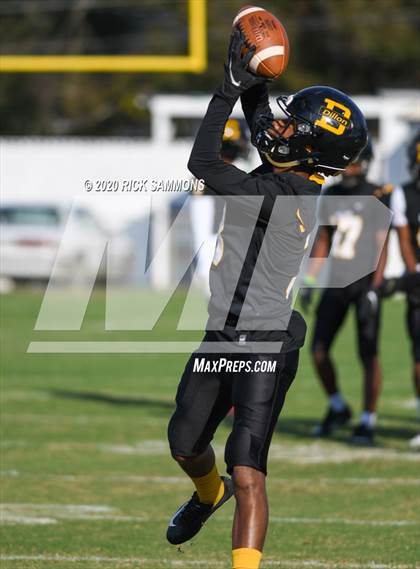 Thumbnail 2 in Hanahan @ Dillon (SCHSL Class AAA First Round Playoff) photogallery.