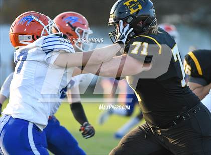 Thumbnail 3 in Hanahan @ Dillon (SCHSL Class AAA First Round Playoff) photogallery.