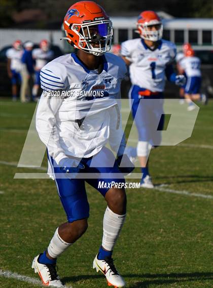 Thumbnail 3 in Hanahan @ Dillon (SCHSL Class AAA First Round Playoff) photogallery.
