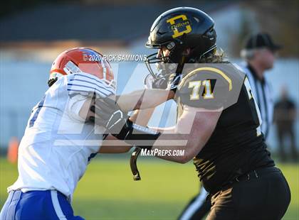 Thumbnail 1 in Hanahan @ Dillon (SCHSL Class AAA First Round Playoff) photogallery.