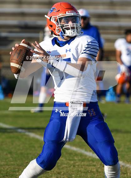 Thumbnail 2 in Hanahan @ Dillon (SCHSL Class AAA First Round Playoff) photogallery.