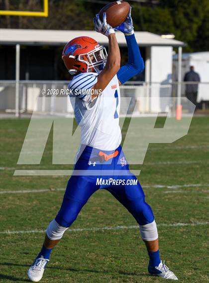 Thumbnail 3 in Hanahan @ Dillon (SCHSL Class AAA First Round Playoff) photogallery.