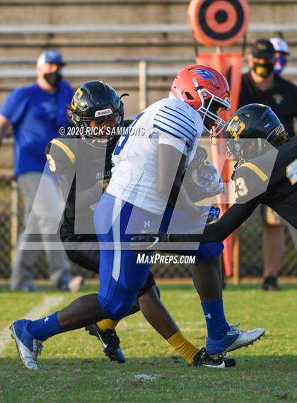 Thumbnail 3 in Hanahan @ Dillon (SCHSL Class AAA First Round Playoff) photogallery.