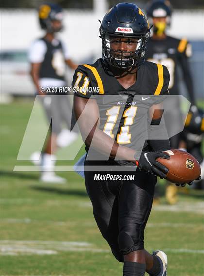 Thumbnail 1 in Hanahan @ Dillon (SCHSL Class AAA First Round Playoff) photogallery.