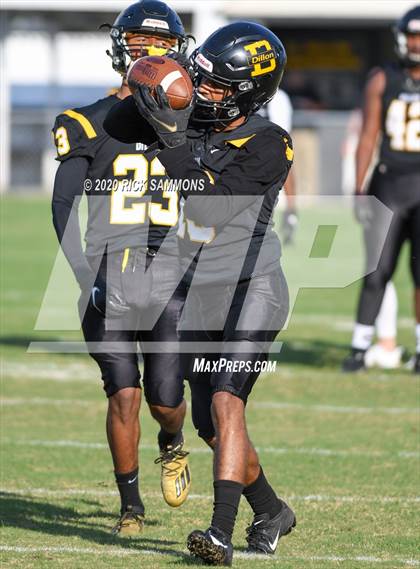 Thumbnail 2 in Hanahan @ Dillon (SCHSL Class AAA First Round Playoff) photogallery.
