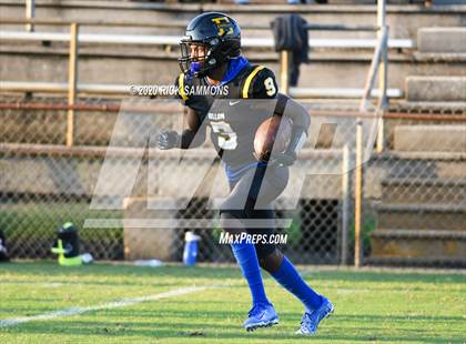 Thumbnail 2 in Hanahan @ Dillon (SCHSL Class AAA First Round Playoff) photogallery.