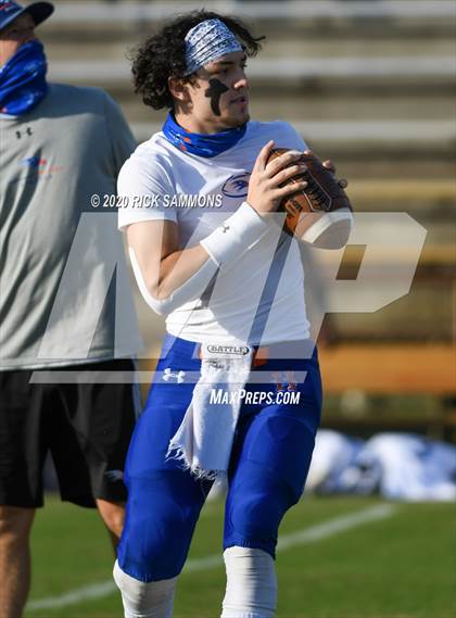Thumbnail 2 in Hanahan @ Dillon (SCHSL Class AAA First Round Playoff) photogallery.