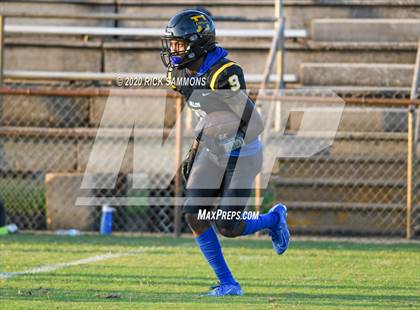 Thumbnail 1 in Hanahan @ Dillon (SCHSL Class AAA First Round Playoff) photogallery.
