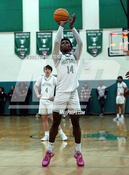 Thumbnail 3 in Chambers @ Myers Park (NCHSAA 4A Quarterfinal) photogallery.