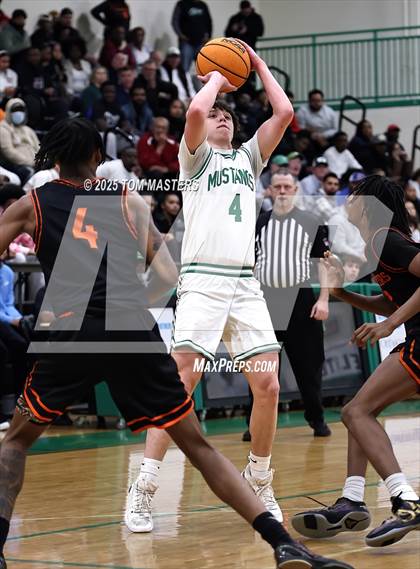 Thumbnail 3 in Chambers @ Myers Park (NCHSAA 4A Quarterfinal) photogallery.