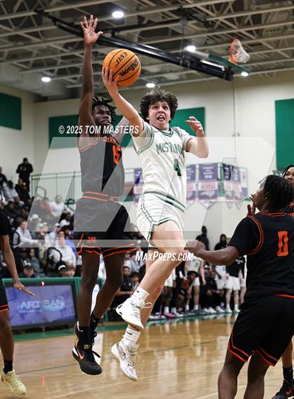 Thumbnail 1 in Chambers @ Myers Park (NCHSAA 4A Quarterfinal) photogallery.