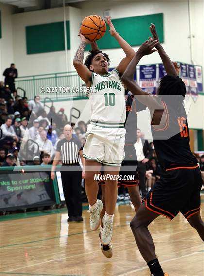 Thumbnail 3 in Chambers @ Myers Park (NCHSAA 4A Quarterfinal) photogallery.