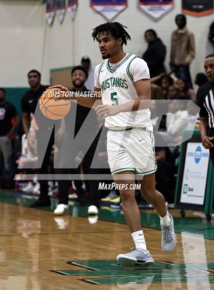 Thumbnail 3 in Chambers @ Myers Park (NCHSAA 4A Quarterfinal) photogallery.