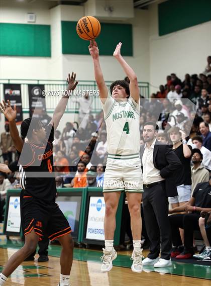 Thumbnail 2 in Chambers @ Myers Park (NCHSAA 4A Quarterfinal) photogallery.