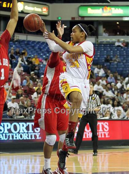 Thumbnail 1 in Berkeley vs. Mater Dei (CIF State D1 Final) photogallery.