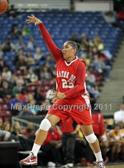 Thumbnail 2 in Berkeley vs. Mater Dei (CIF State D1 Final) photogallery.