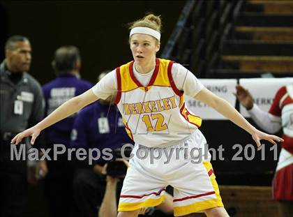 Thumbnail 2 in Berkeley vs. Mater Dei (CIF State D1 Final) photogallery.