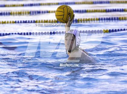 Thumbnail 2 in O'Connor vs Marshall photogallery.