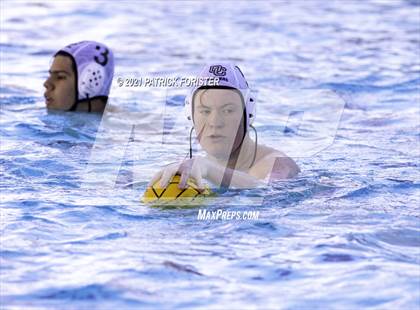 Thumbnail 2 in O'Connor vs Marshall photogallery.