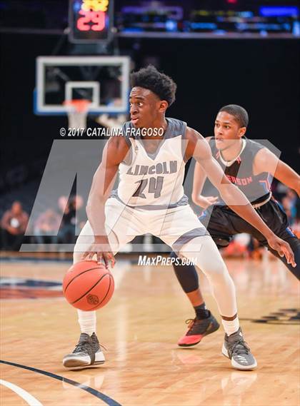 Thumbnail 3 in Lincoln vs Jefferson (PSAL AA Final) photogallery.