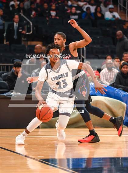 Thumbnail 2 in Lincoln vs Jefferson (PSAL AA Final) photogallery.
