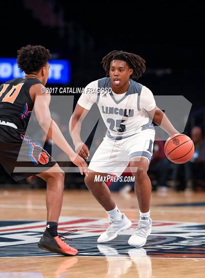 Thumbnail 1 in Lincoln vs Jefferson (PSAL AA Final) photogallery.