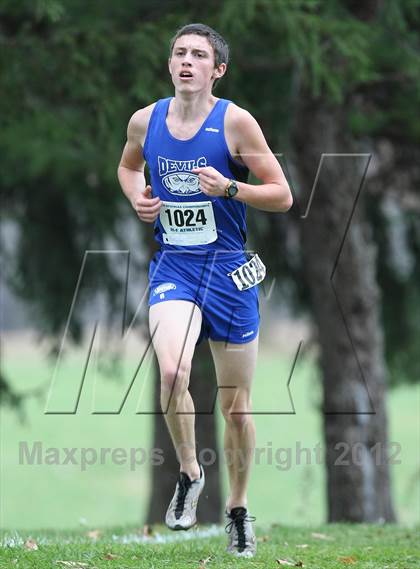 Thumbnail 1 in NYSPHSAA Cross Country Championship (Boys Class B) photogallery.