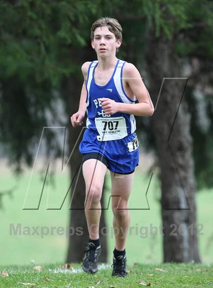 Thumbnail 1 in NYSPHSAA Cross Country Championship (Boys Class B) photogallery.
