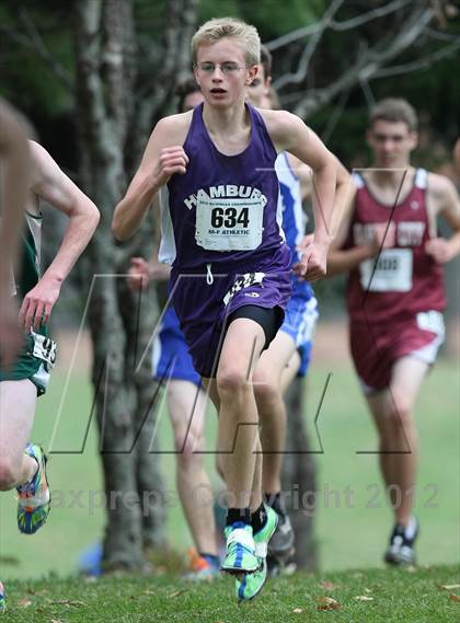 Thumbnail 1 in NYSPHSAA Cross Country Championship (Boys Class B) photogallery.