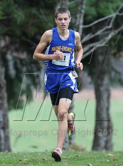 Thumbnail 1 in NYSPHSAA Cross Country Championship (Boys Class B) photogallery.