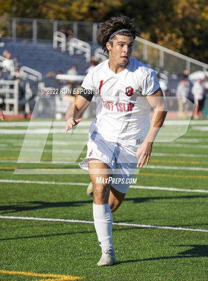 Thumbnail 2 in East Hampton vs East Islip (Suffolk County Section XI Quarter Final) photogallery.
