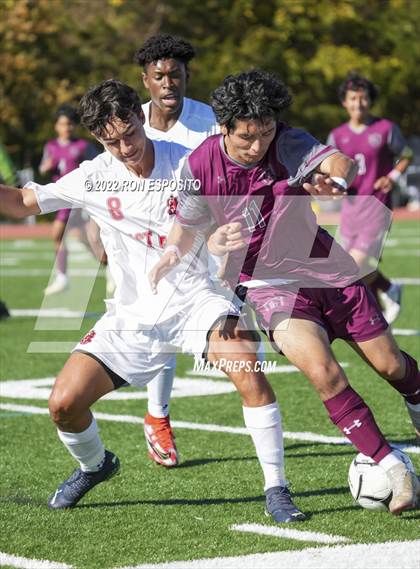 Thumbnail 3 in East Hampton vs East Islip (Suffolk County Section XI Quarter Final) photogallery.